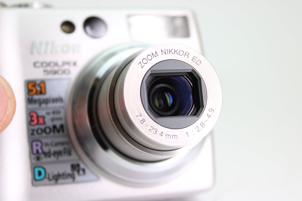 Nikon Coolpix 5900 (#3586) - Nikon
