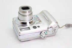 Nikon Coolpix 5900 (#3586) - Nikon