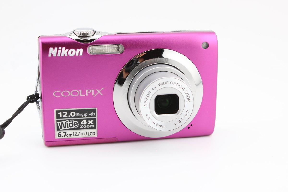 Nikon Coolpix S3000 (3993) - Nikon