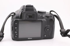 Nikon D3000 + 18 - 55mm Lens (5020) - Nikon