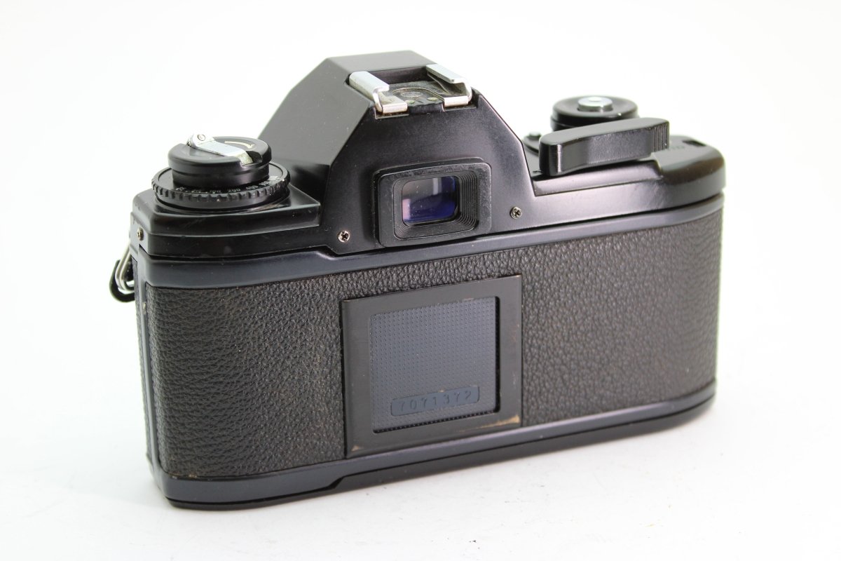 Nikon EM Body (#2471) - Nikon