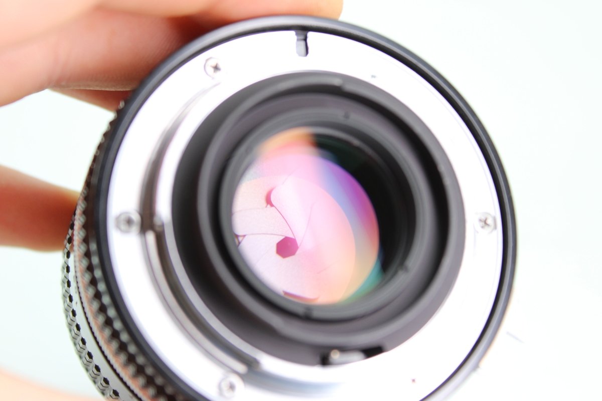 Nikon Nikkor 35mm f2 Pre - AI (#3239) - Nikon