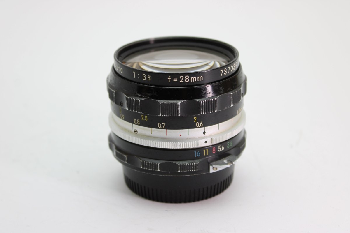 Nikon Nikkor-H 28mm f2.8 Wide Angle (#2383) - Nikon