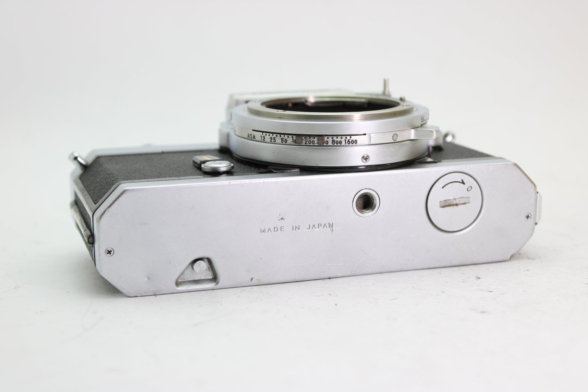 Nikon Nikkormat FT N Body (#2264) - Nikon