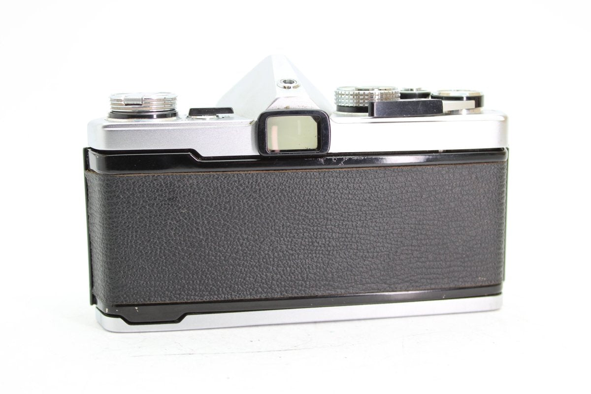 Olympus OM - 1 + 50mm f1.8 (#3450) - Olympus