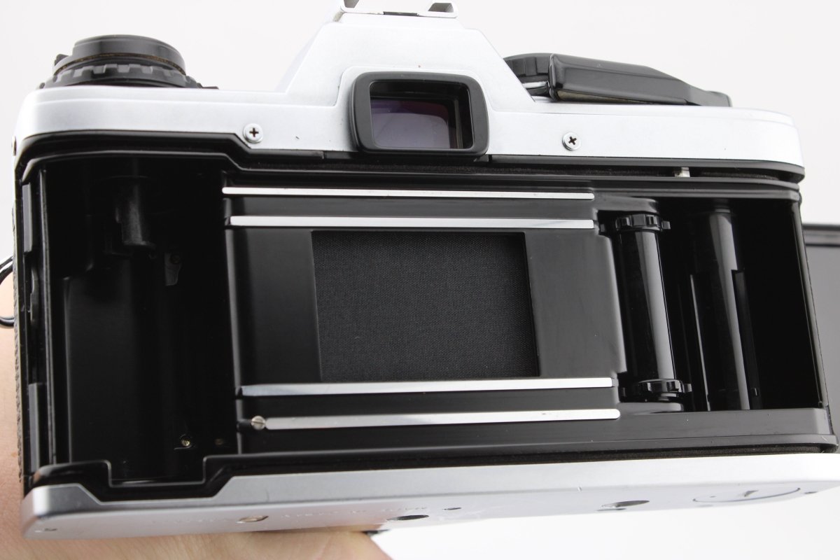 Olympus OM - 10 + 50mm f1.8 (4461) - Olympus