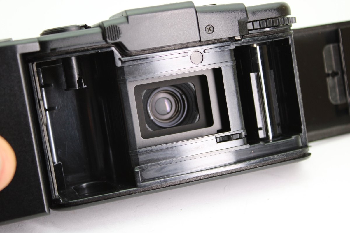 Olympus XA 2 + A11 Flash (#3198) - Olympus