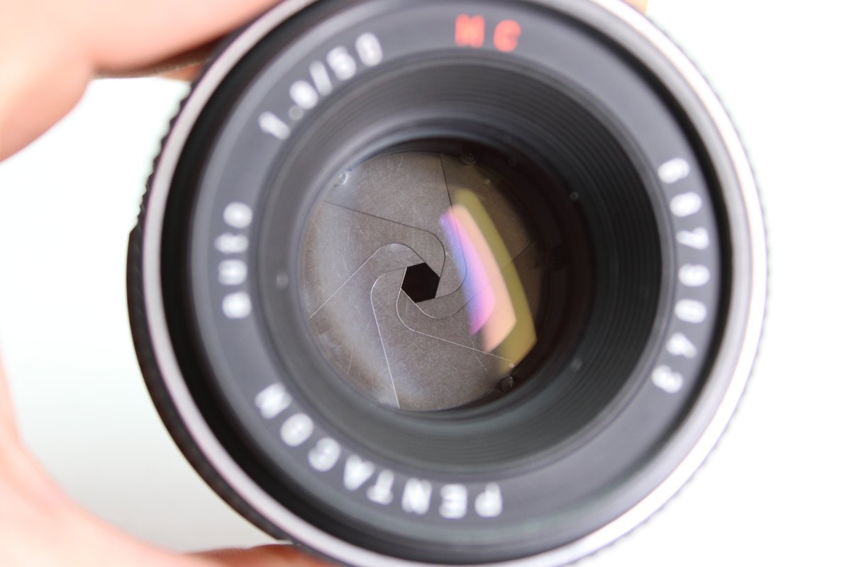 Pentacon auto 50mm f1.8 MC (#3593) - Pentacon