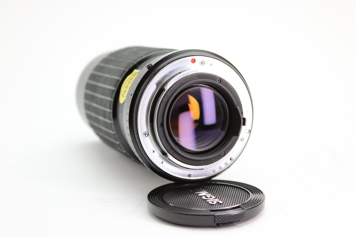 Pentax K - Sigma Zoom - K II 70 - 210mm f4.5 (#2443) - Sigma