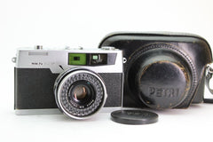 Petri 7s with Case (#3539) - Petri