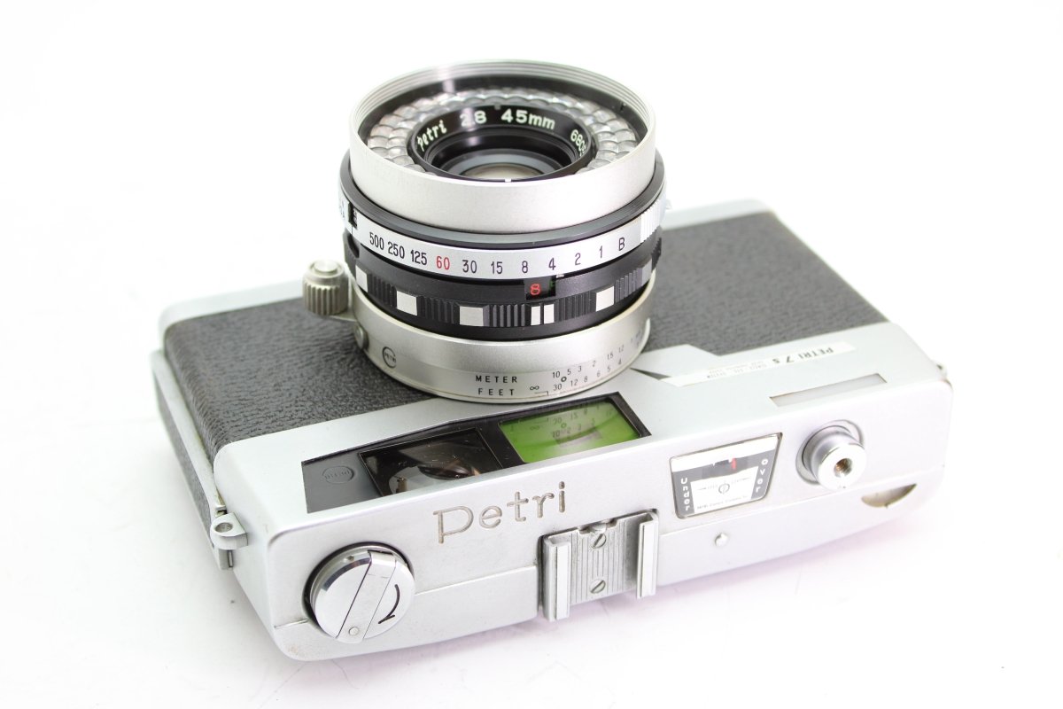 Petri 7s with Case (#3539) - Petri