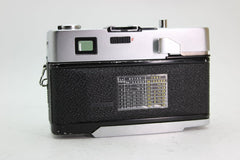 Petri ES Auto with 40mm f1.7 (#2269) - Petri