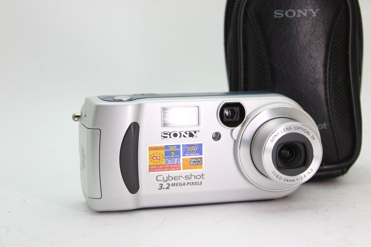 Sony Cyber-Shot DSC-P71 - Sony