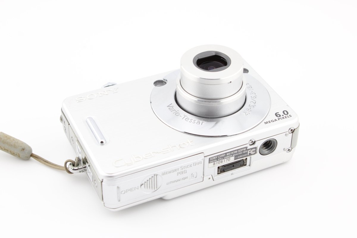 Sony Cyber - Shot DSC - W50 (#3770) - Sony