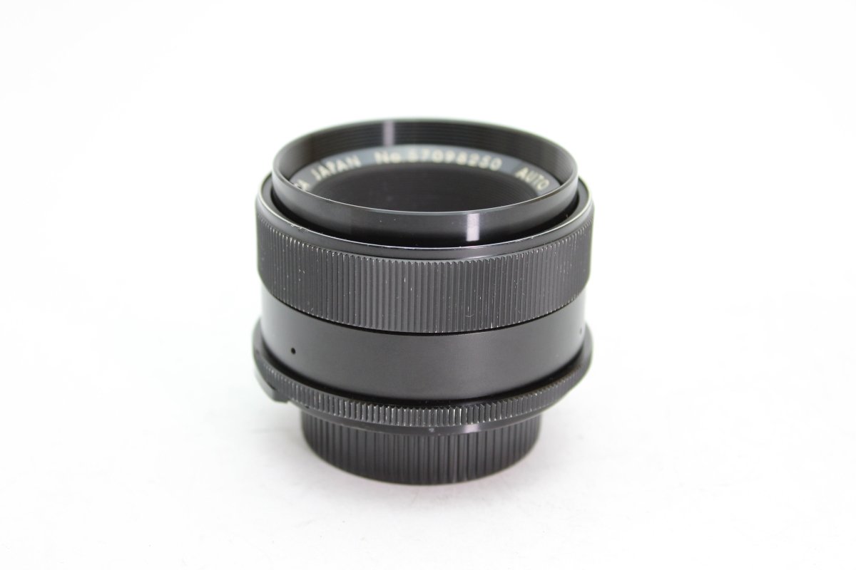 Yashica Yashinon - DX 50mm f1.7 (#3558) - Yashica