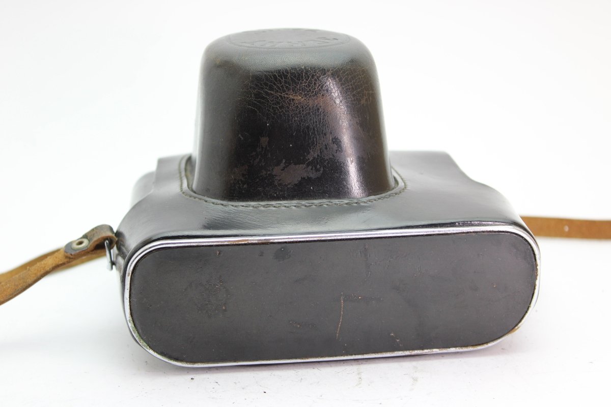 Zenit Black Leather Case with Strap (#2885) - Zenit