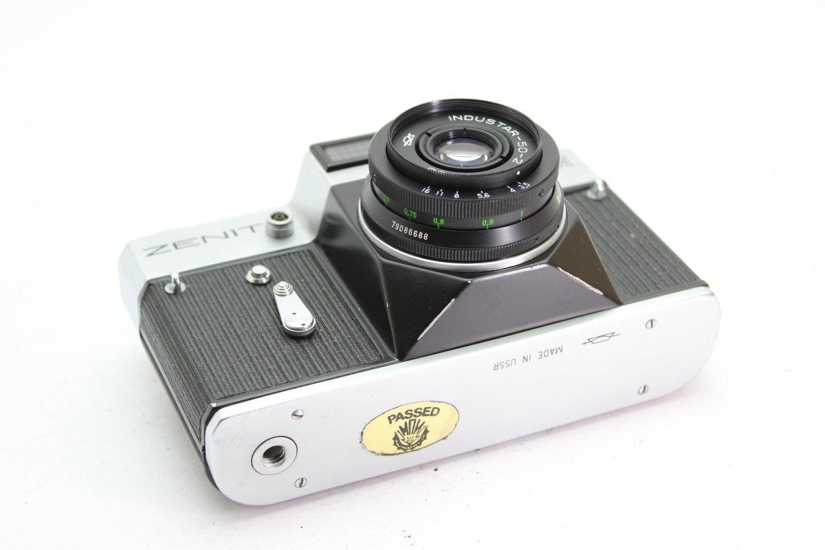 Zenit EM + 50mm f3.5 (#2949) - Zenit