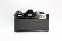Canon EF + 50mm f/1.8 - Canon