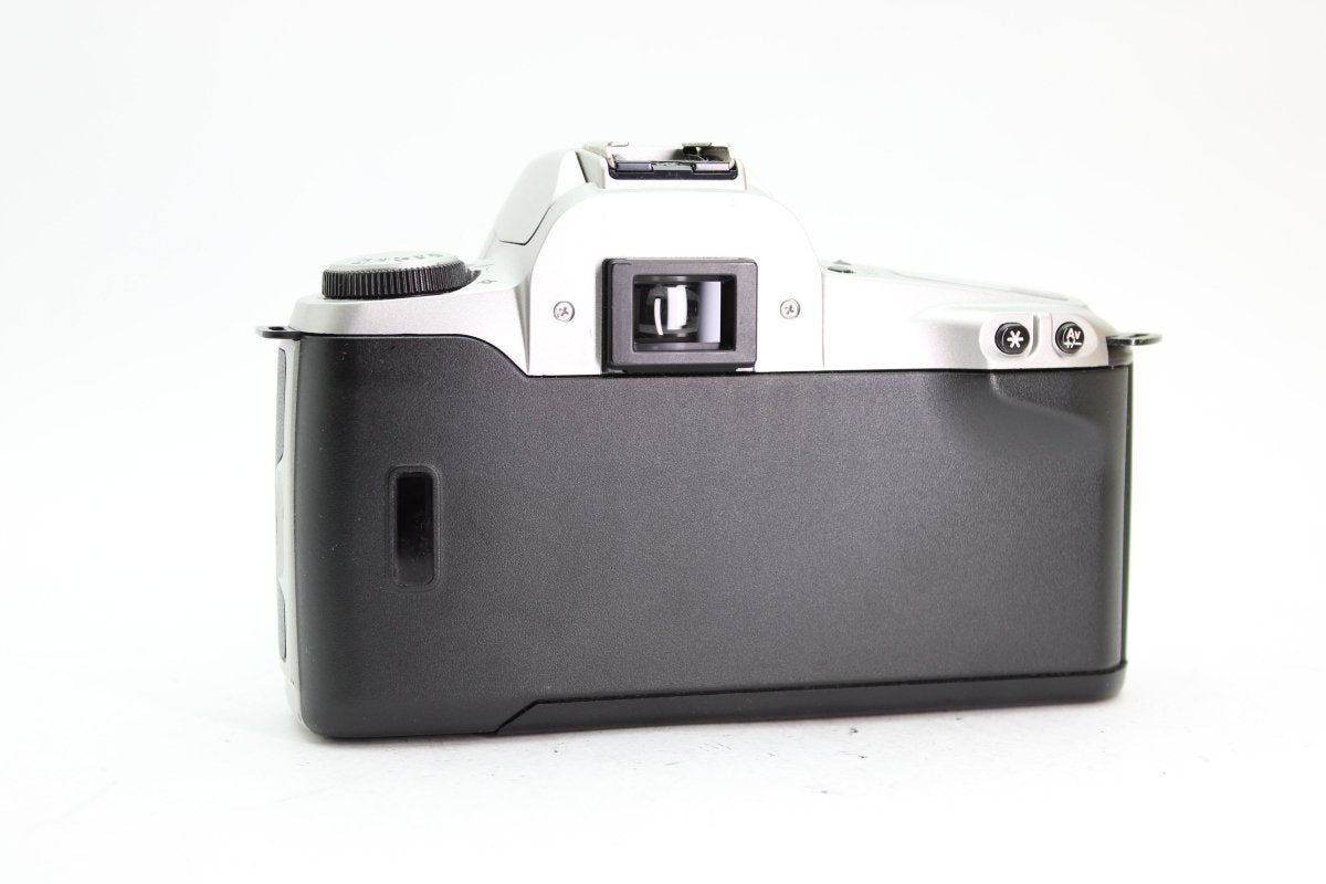 Canon EOS 500 N + 28-80mm f3.5-5.6 - Canon