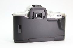 Minolta Dynax 3L + 35-80mm f4-5.6 - Minolta