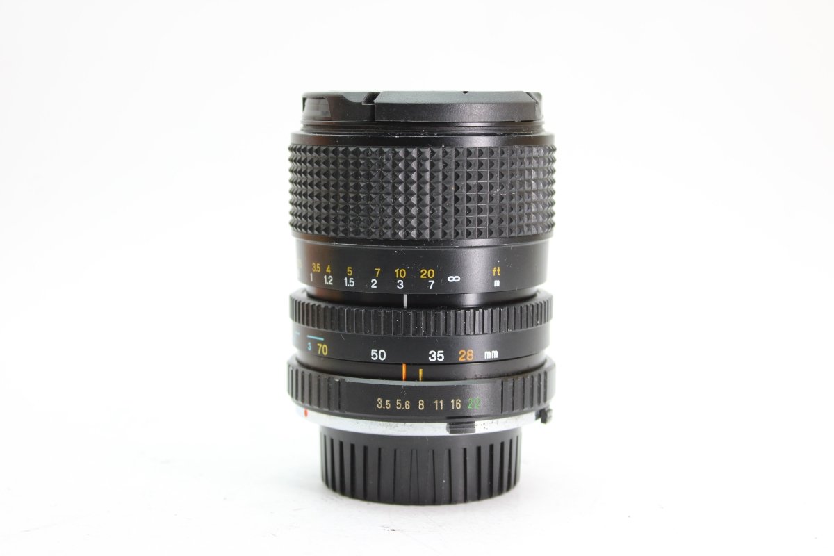 Minolta MD Zoom 28-70mm f3.5-4.8 - Minolta