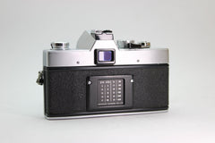 Minolta SRT 101b + 28-70mm f/3.5-4.5 - Minolta