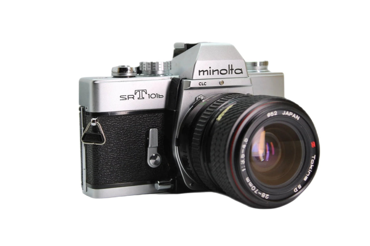 Minolta SRT 101b + 28-70mm f/3.5-4.5 - Minolta