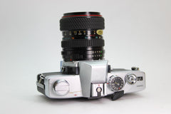 Minolta SRT 101b + 28-70mm f/3.5-4.5 - Minolta