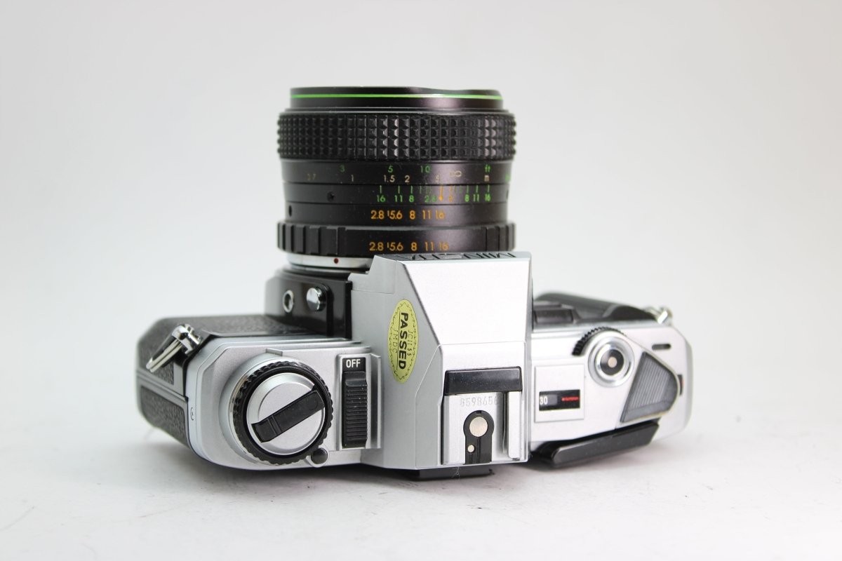 Minolta X-300 + 28mm f2.8 - Minolta