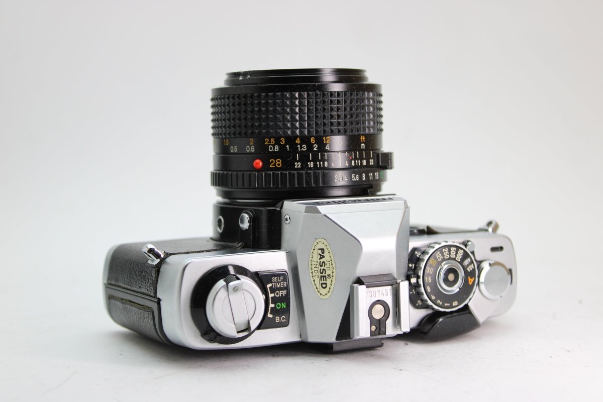 Minolta XG 1 + 28mm f3.5 - Minolta
