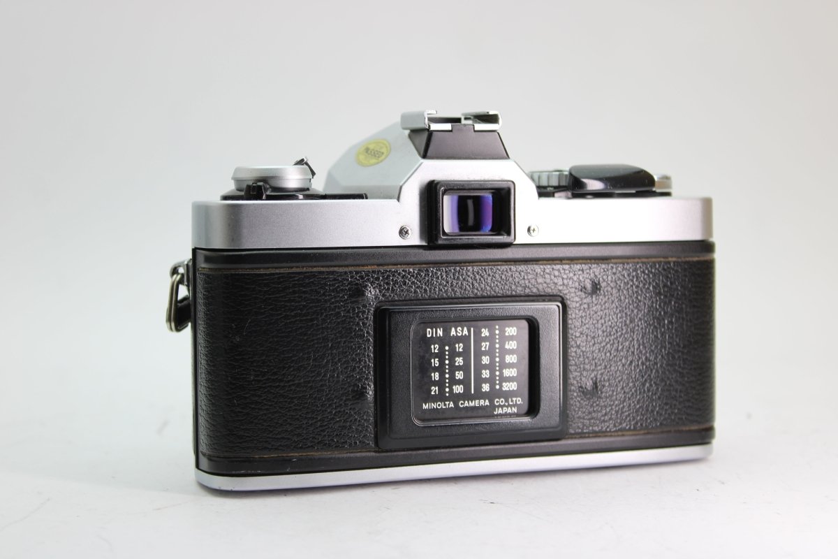 Minolta XG 9 + 45mm f2 - Minolta