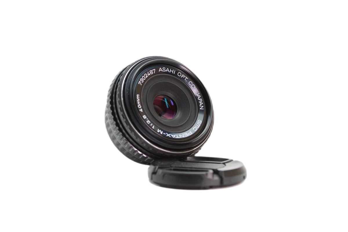 Pentax 40mm f/2.8 - Pentax