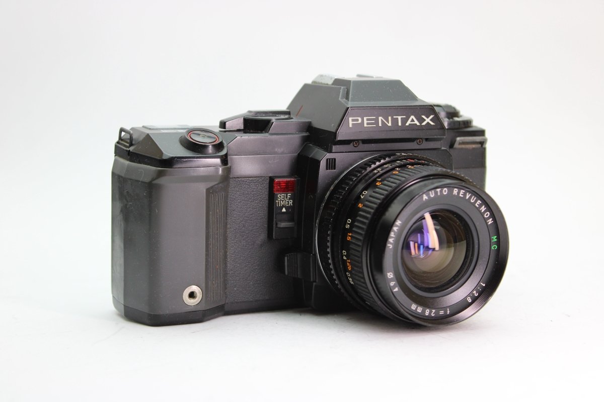 Pentax A3 + 28mm f2.8 - Pentax