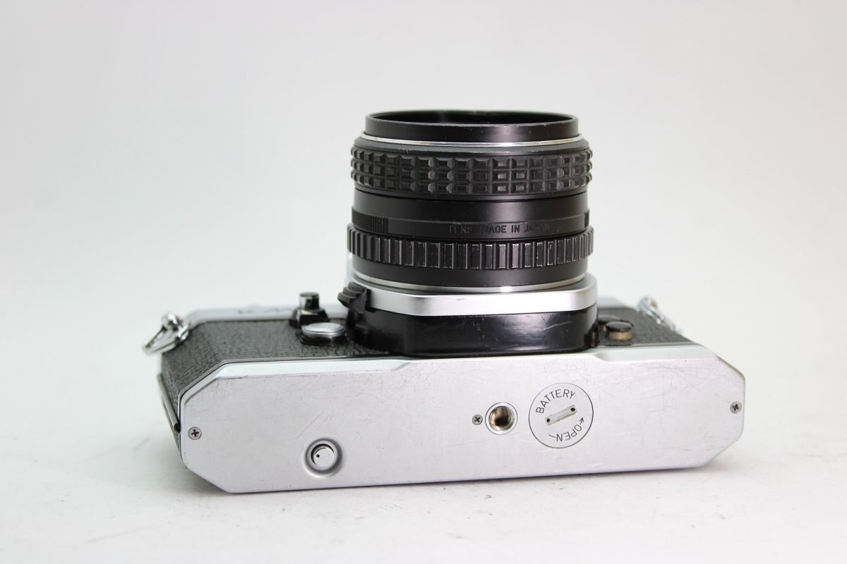 Pentax KM + 55mm f1.8 - Pentax