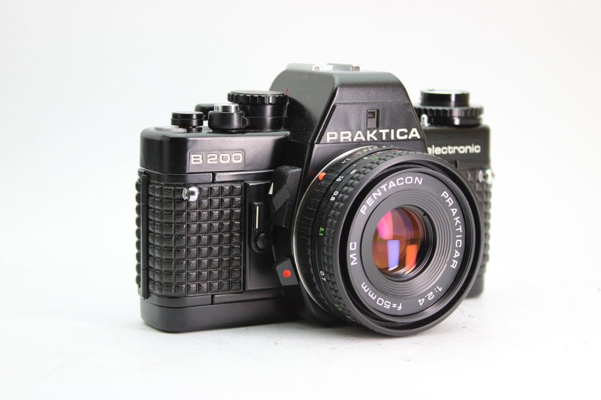 Praktica B200 Electronic + 50mm f2.4 - Praktica