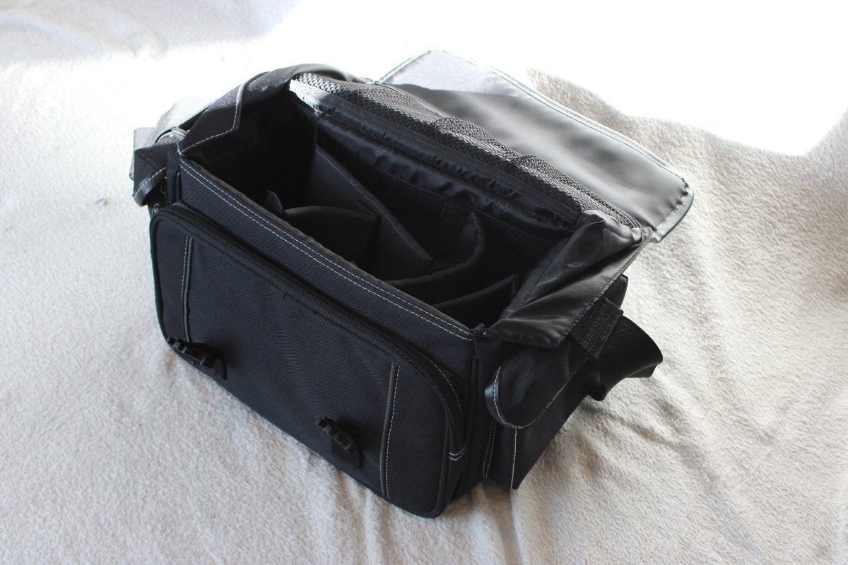 Vintage Flamingo Black Camera Case - Flamingo