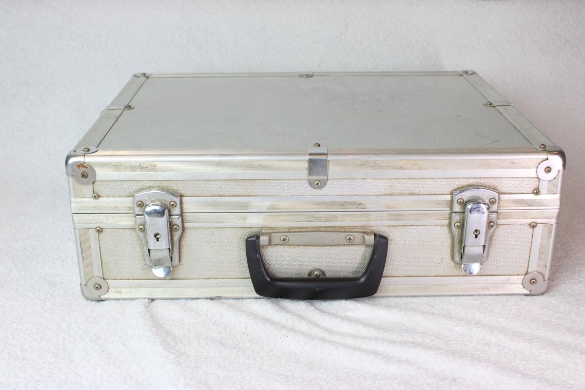 Vintage Silver Metal Camera Case - Unknown
