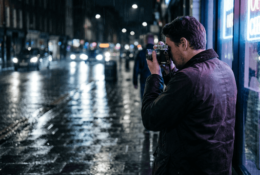 How to Load a Leica "Bottom-Loader" in 30 Seconds or Less - OldCamsByJens