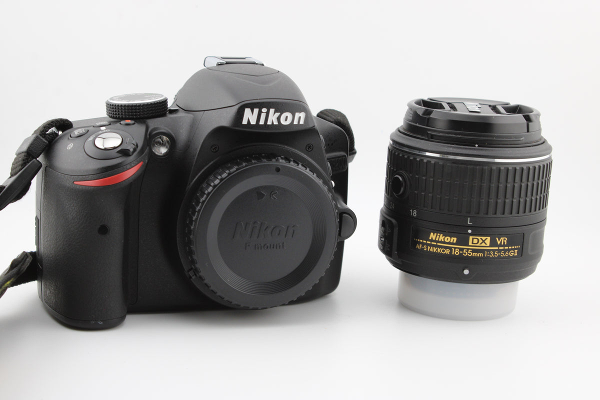 Nikon D3200 + 15-55mm f3.5-5.6 (#4385)