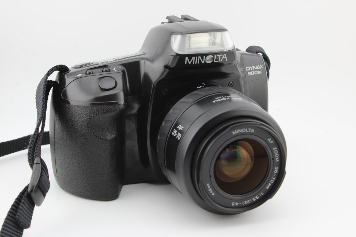 Minolta Dynax 300Si + 35-70mm (#4727)