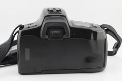 Minolta Dynax 300Si + 35-70mm (#4727)