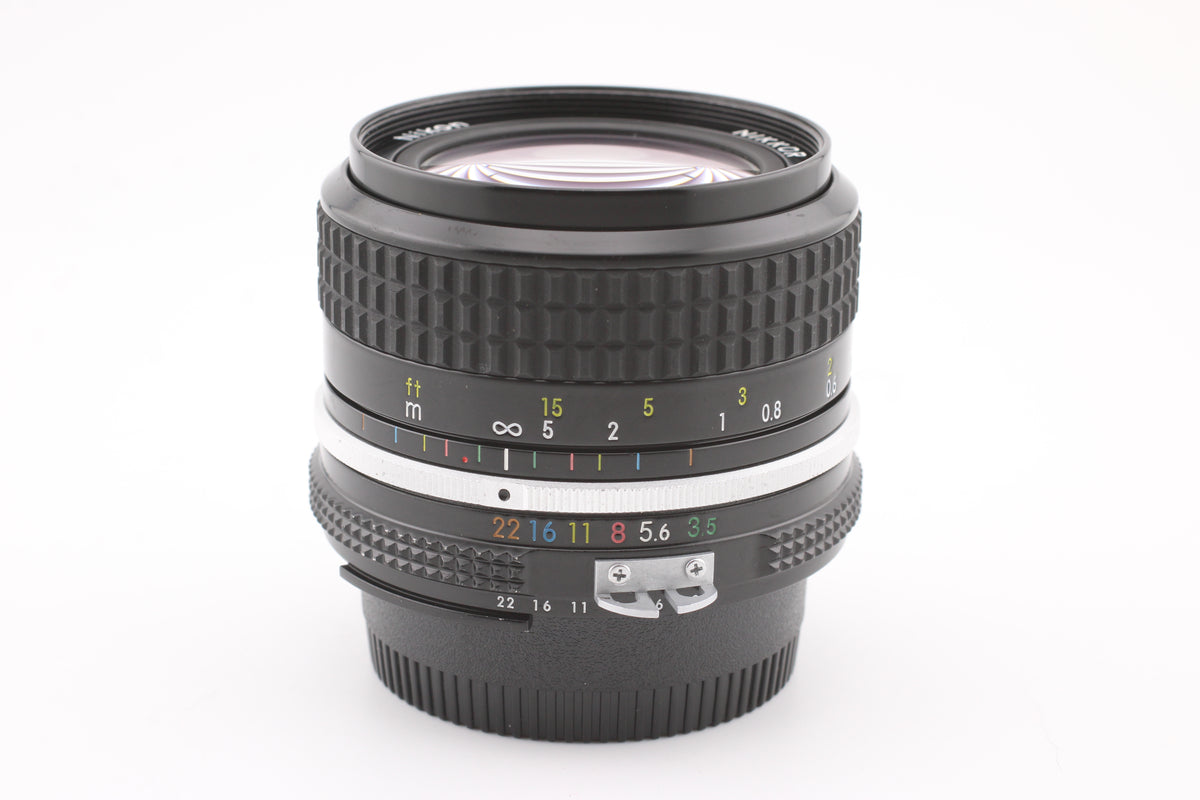 Nikon Nikkor 28mm f3.5 AI (#4986)
