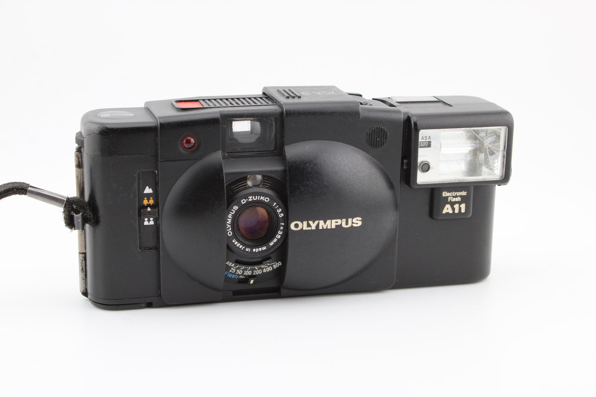 Olympus XA 2 with A11 Flash (#4073)