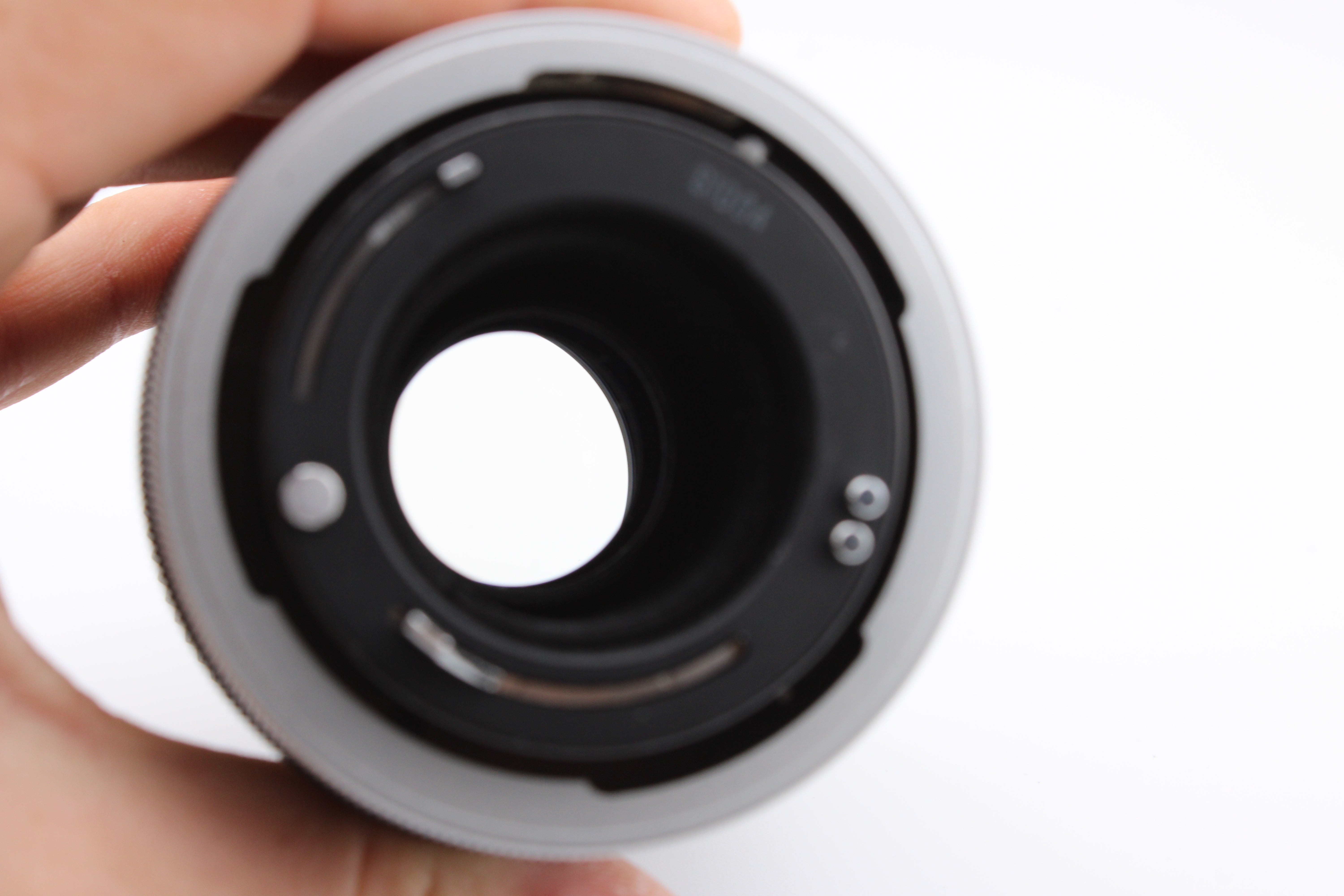 CANON FD 135mm F3.5 S.C 動作確認済み 光学OK#40 The Canon FD 135mm f/3.5 | A SICK Vintage Camera Lens! - YouTube