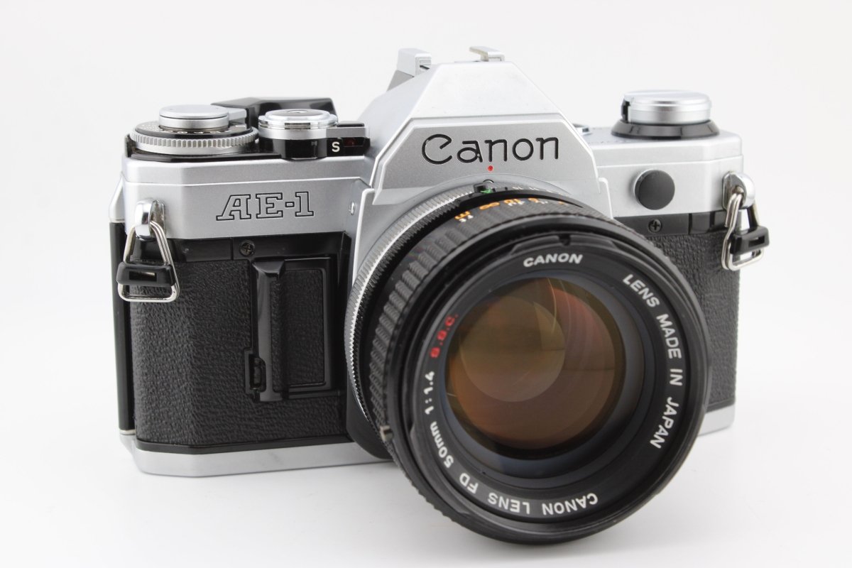 Canon AE - 1 + 50mm f1.4 (4624) - Canon