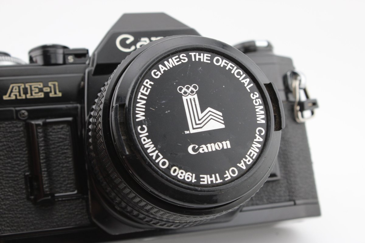 Canon AE - 1 + 50mm f1.8 (4113) - Canon