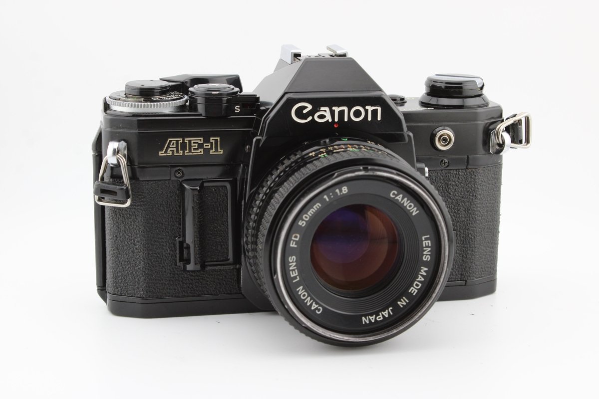 Canon AE - 1 + 50mm f1.8 (4113) - Canon