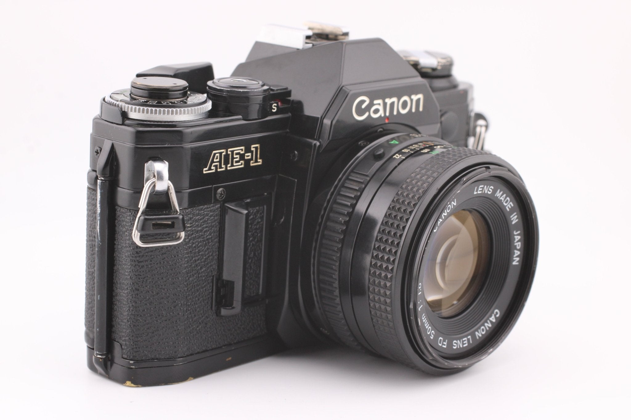 Canon AE-1 + 50mm f1.8 (5354) - Canon