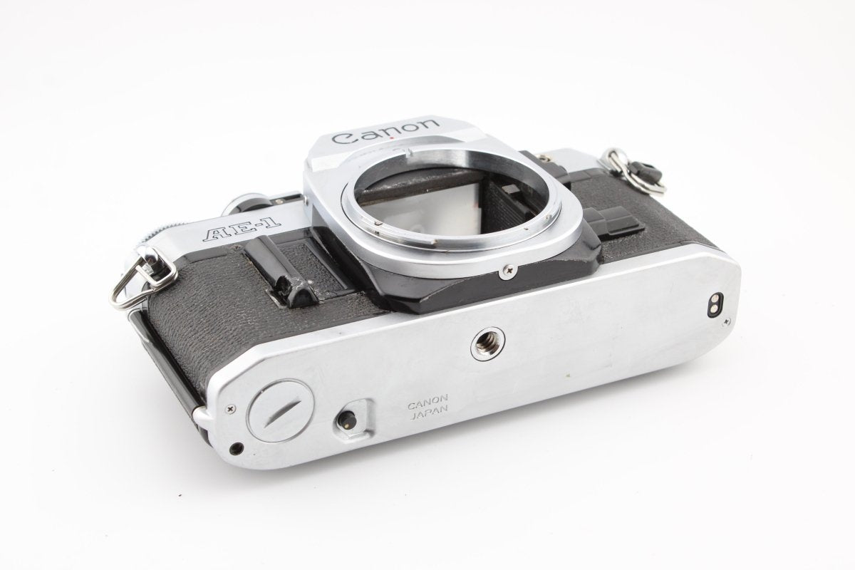 Canon AE - 1 Chrome Body (4120) - Canon