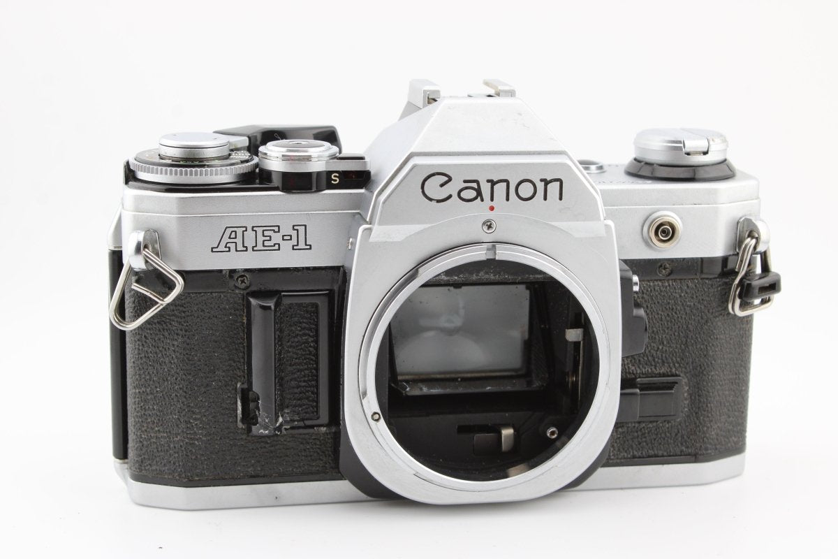 Canon AE - 1 Chrome Body (4120) - Canon